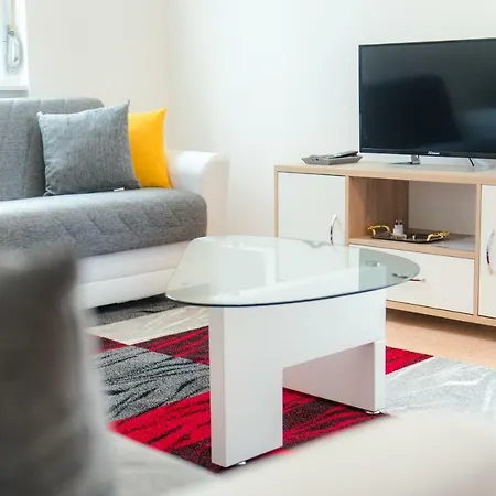 My Holiday In Como, Wi Fi, Parking