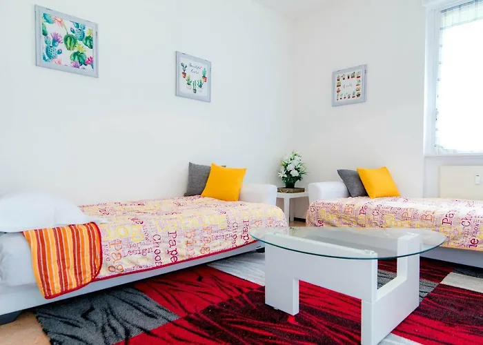 My Holiday In Como, Wi Fi, Parking Como